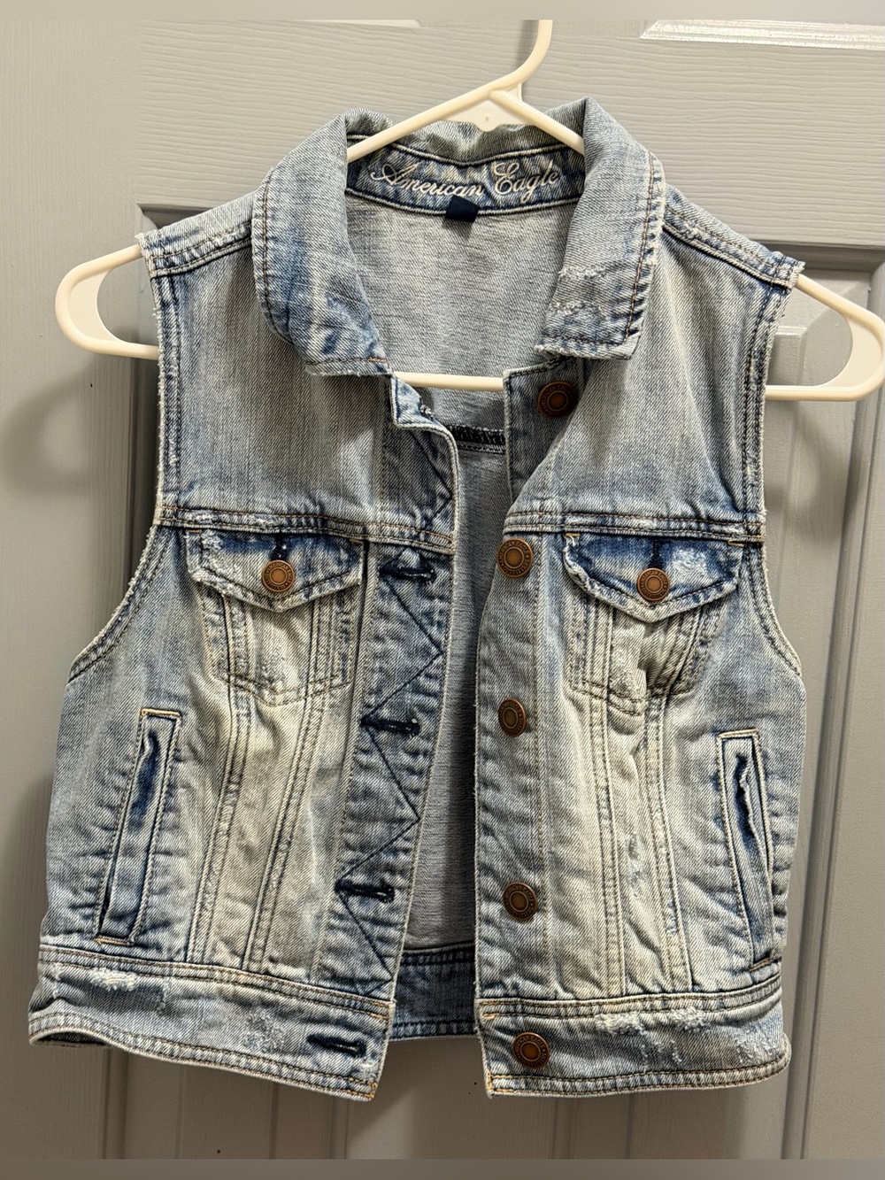 American Eagle Denim Vest Womens Medium Light Blue Distressed Cropped